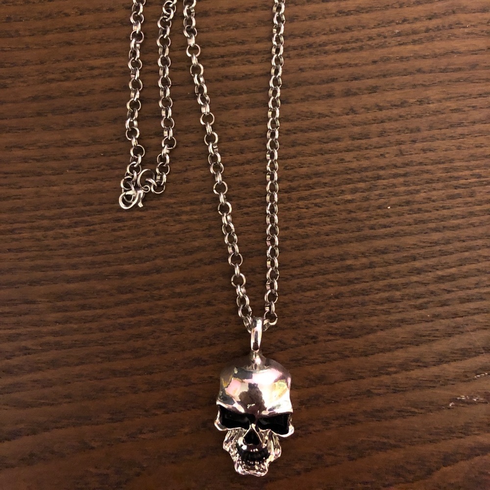 Skull chain necklace
